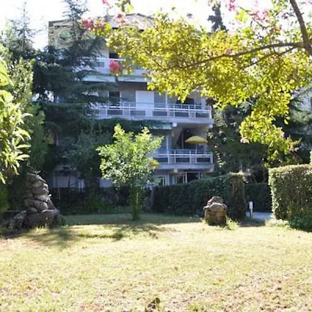 Drosia أسبروبالتا