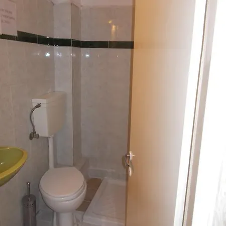 Drosia אספרובלטה
